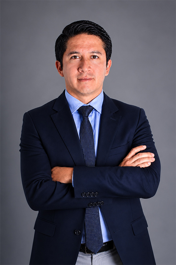 Daniel Alejandro Salazar Valencia, abogado especialista en derecho tributario ecuatoriano